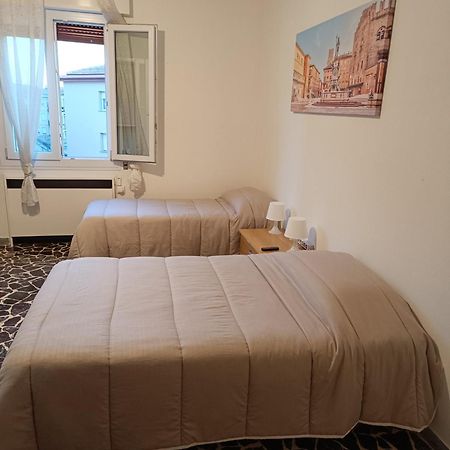 Elegante Appartamento 90 Mq Zona Corticella Fiera Bologna Eksteriør bilde