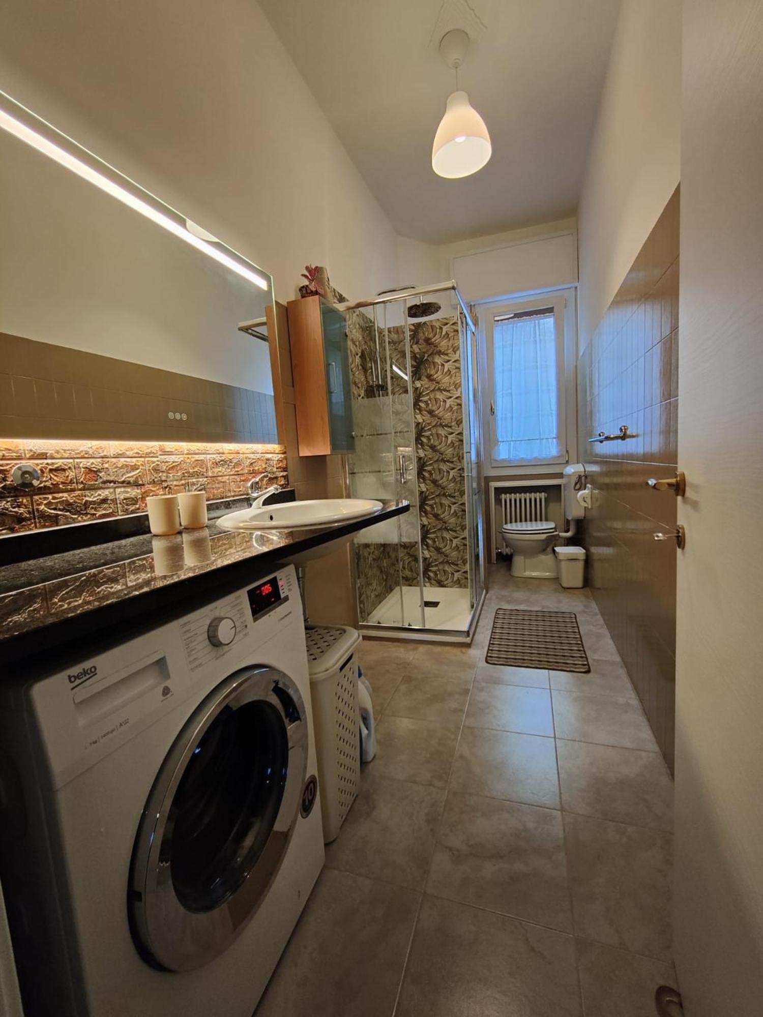 Elegante Appartamento 90 Mq Zona Corticella Fiera Bologna Eksteriør bilde