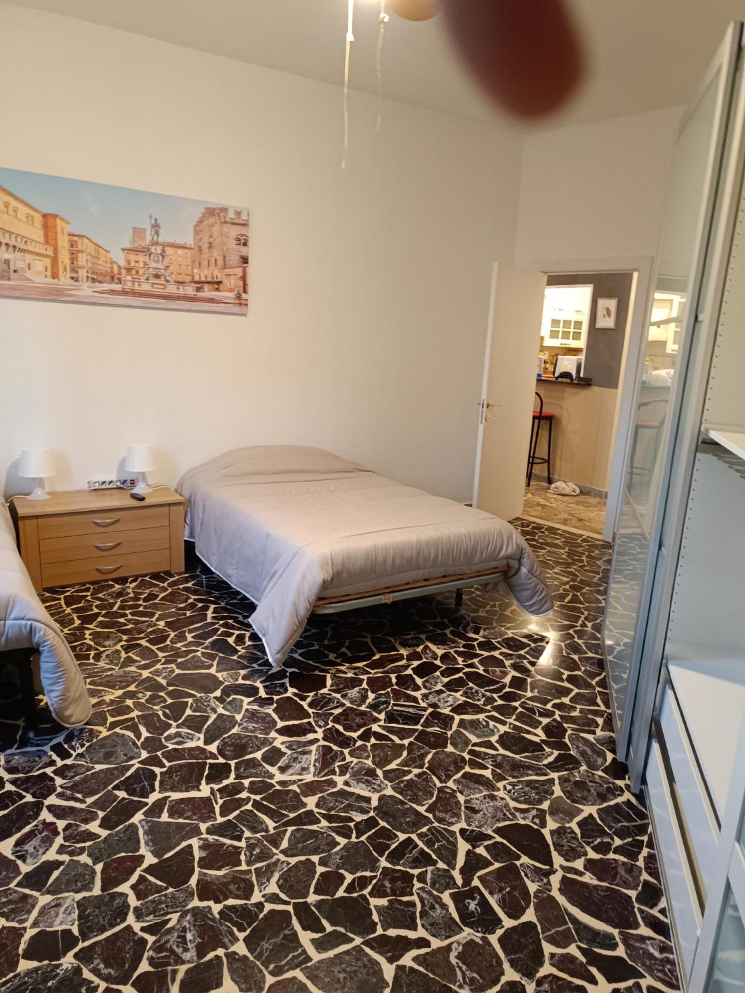 Elegante Appartamento 90 Mq Zona Corticella Fiera Bologna Eksteriør bilde
